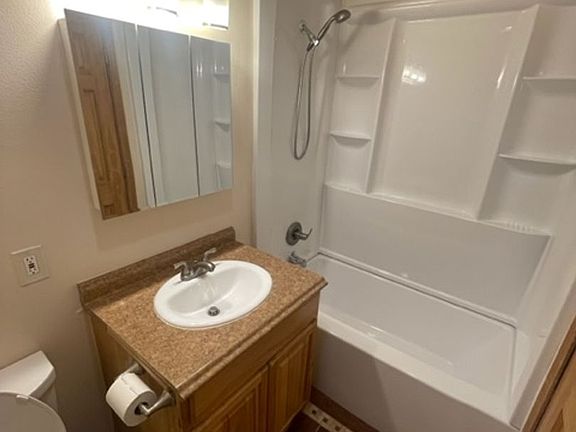 4th image of 1082 W 26th Ave #15
