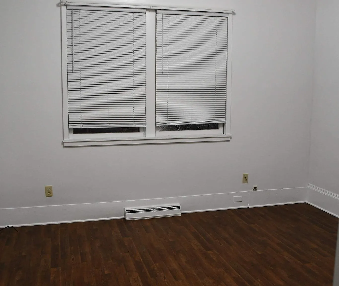 277 S Walnut St — Photo 2
