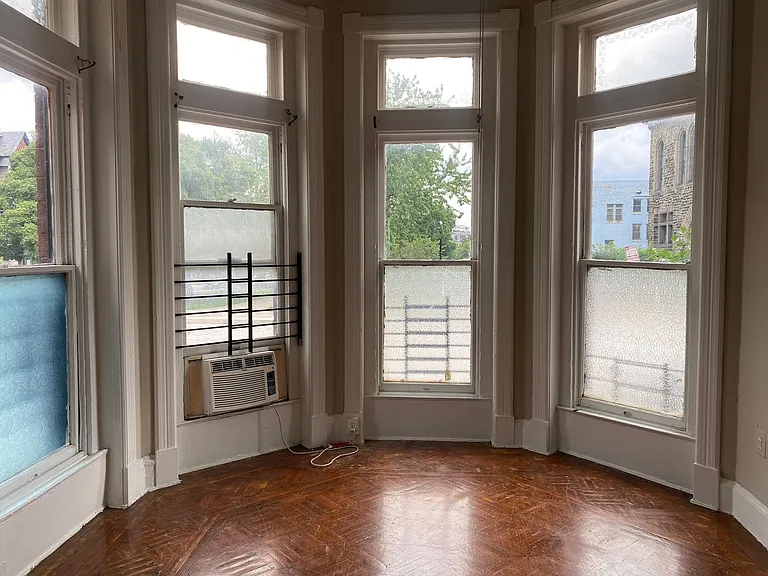 206 Laurens St — Photo 8