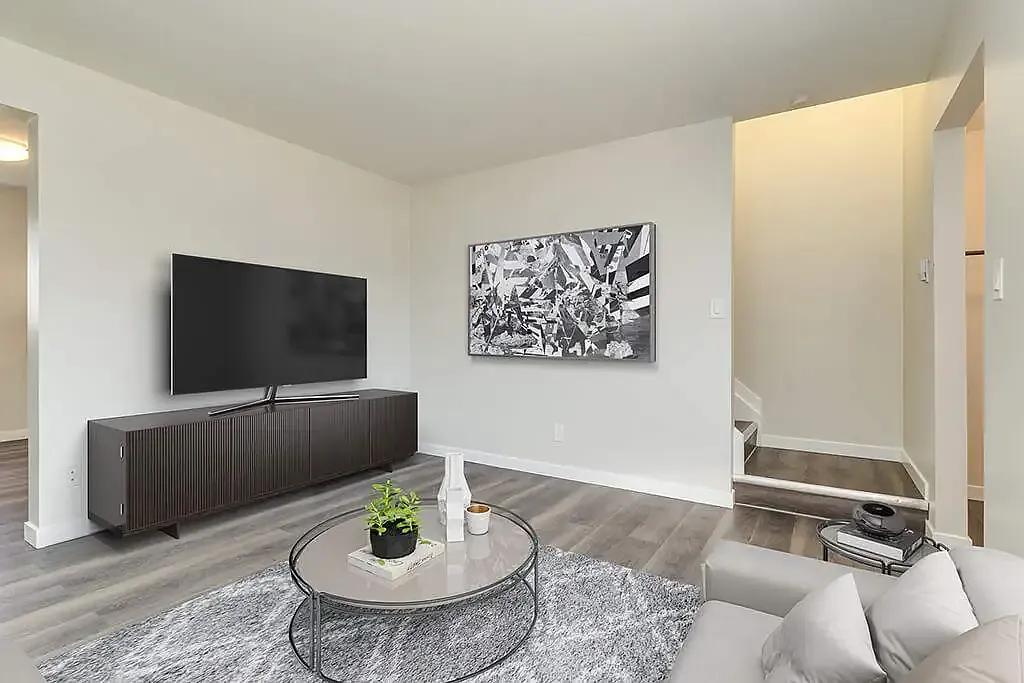 George Court — Photo 4