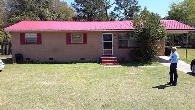 1st image of 612 Oakwood Dr
