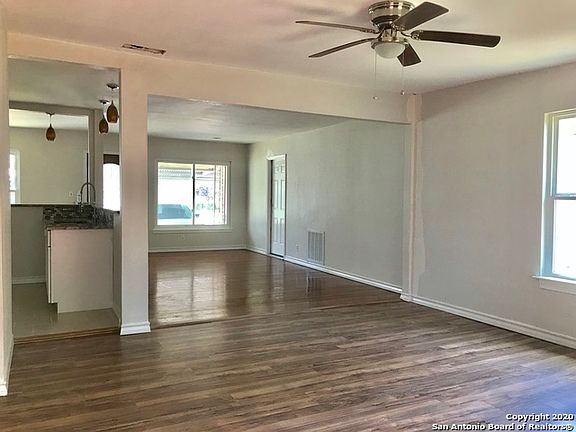 3rd image of 239 Englewood Dr
