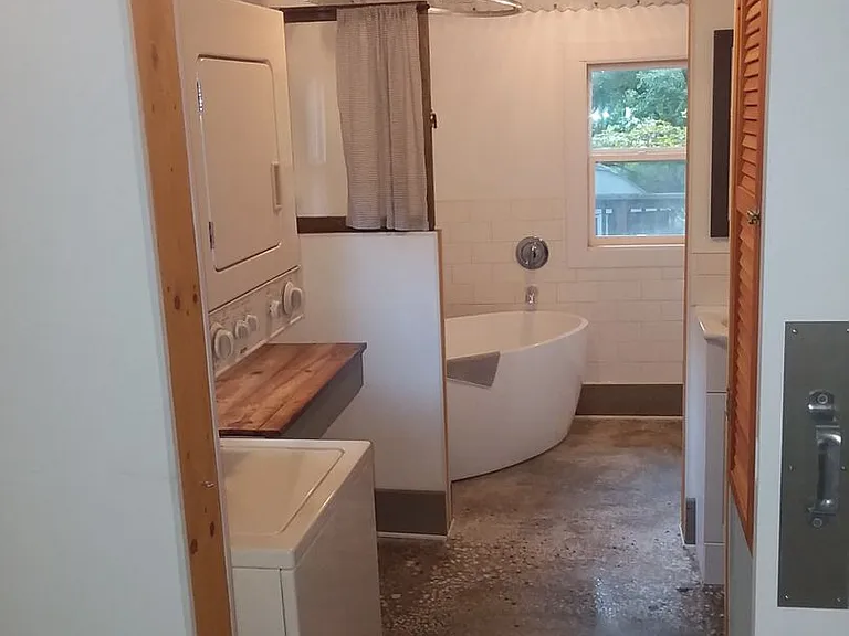 2451 Log Cabin Rd — Photo 5