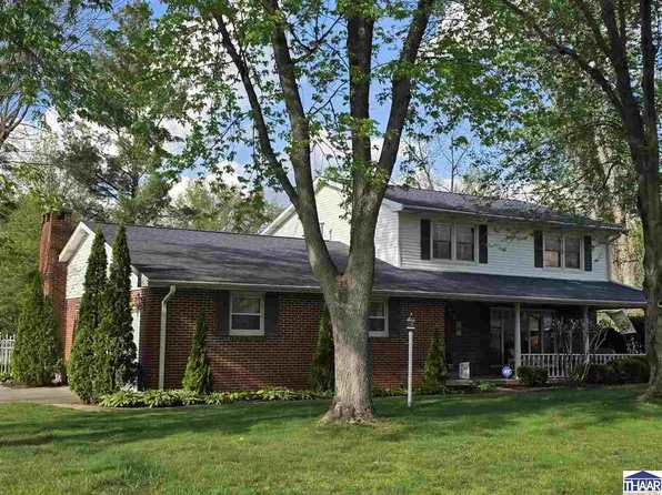22 E Antler Dr, Terre Haute, IN 47802
