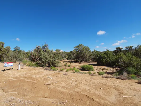 6604 Footjoy Rd, Farmington, NM 87402