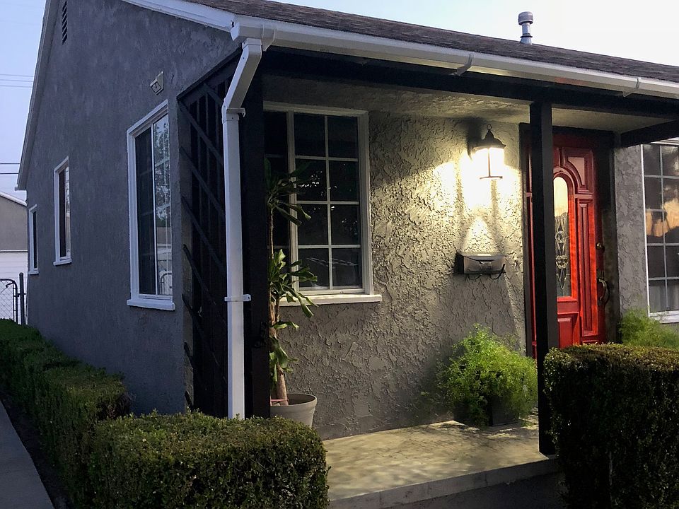 2nd image of 1122 E Workman Ave