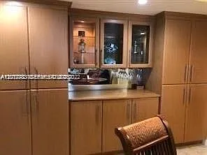 5005 Collins Ave #1422 — Photo 6