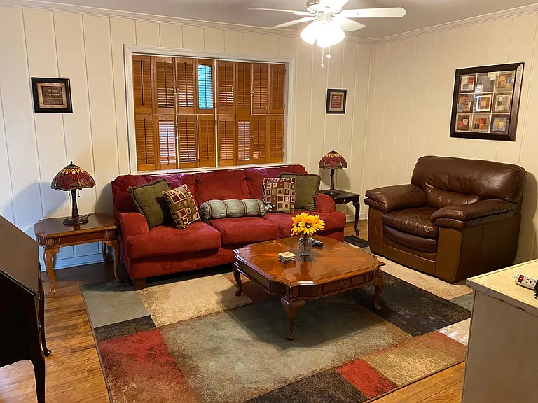 1836 Hill Hedge Dr — Photo 3