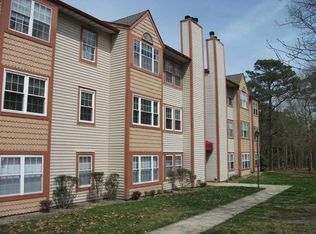 40 Trotters Ln #1011, Galloway, NJ 08205