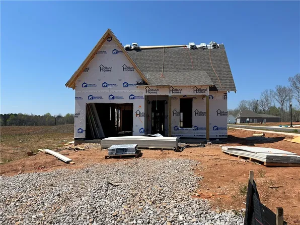 1060 Woodland Ln, Opelika, AL 36801