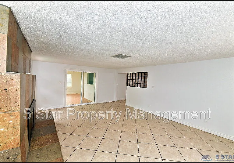 10565 Murphy St — Photo 20