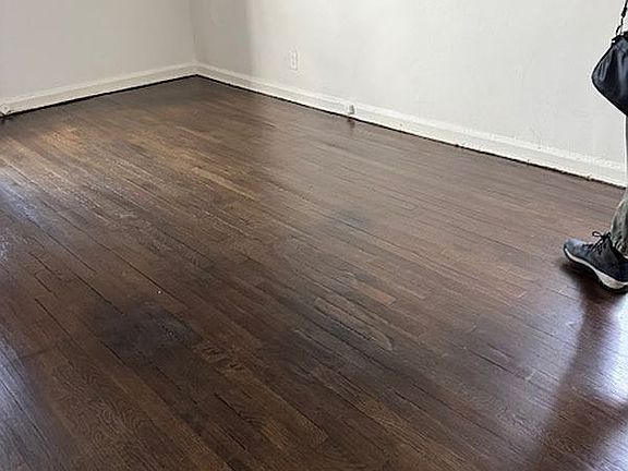 5th image of 2220 Burnett St APT 6E