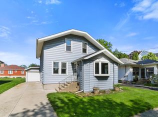 119 N Harrison St, Delavan, WI 53115