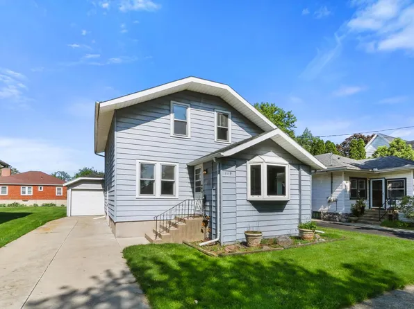 119 North Harrison STREET, Delavan, WI 53115