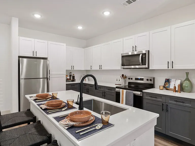 Enclave Creedmoor — Photo 16