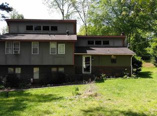 115 Woodbine Dr, Carrollton, GA 30117