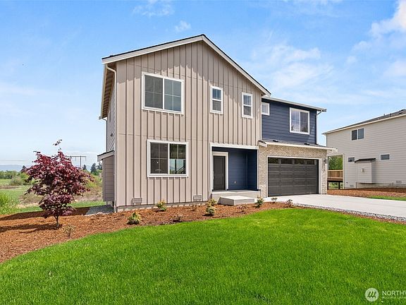 3rd image of 3215 219th Avenue E