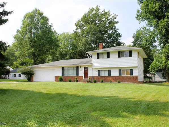 3660 Royalwood Rd, North Royalton, OH 44133