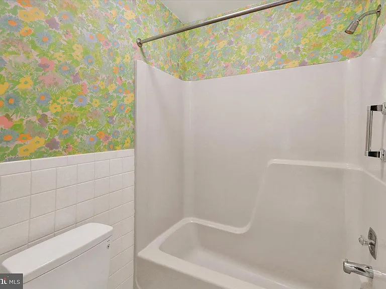 8 Olympic Dr #A — Photo 10