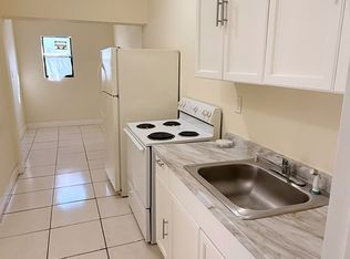 1140 NW 4th St, Miami, FL 33128