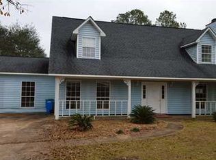 9912 Saracennia Rd, Moss Point, MS 39562