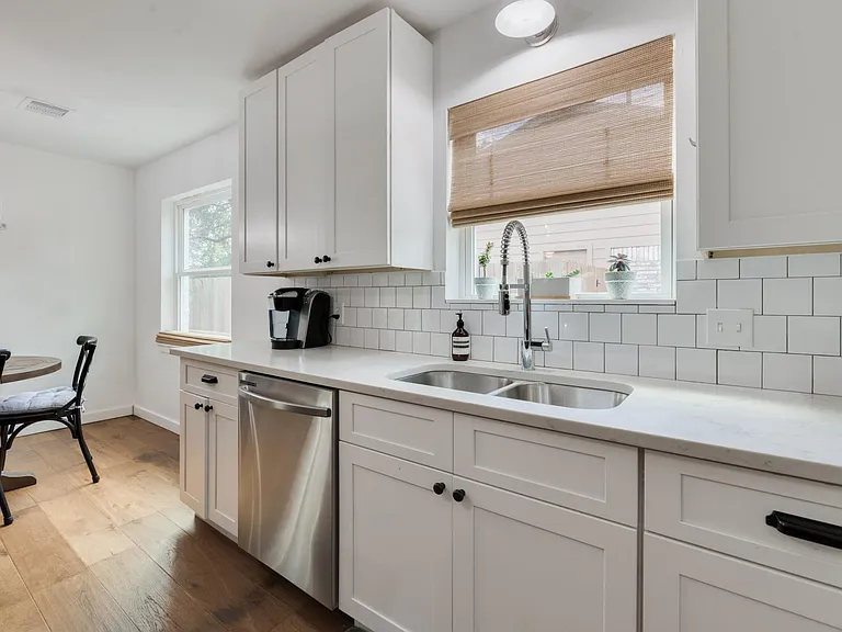 10047 Briarwild Ln — Photo 22