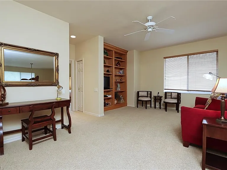 5815 Persimmon Way — Photo 9