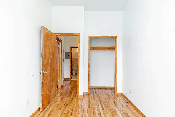 Rented by Bond New York | media 28