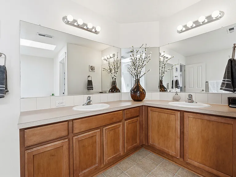 5231 SE Lone Oak St — Photo 26