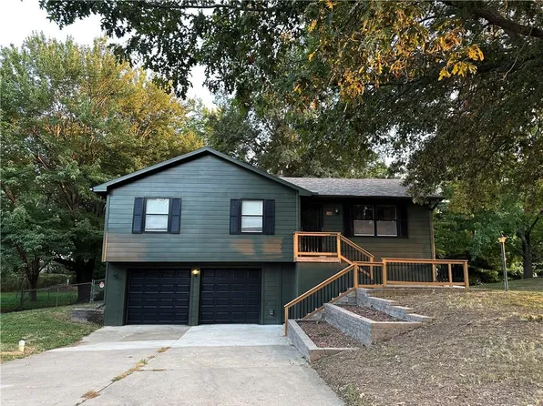 10 SE 190th Rd, Warrensburg, MO 64093