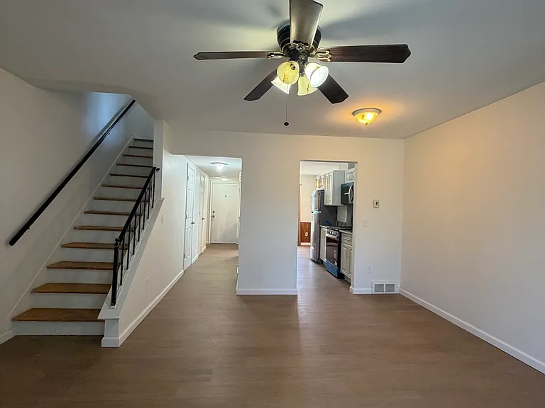 4446 Fifteen Mile Rd — Photo 13