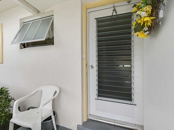 4th image of 2616 Emory Dr W #A