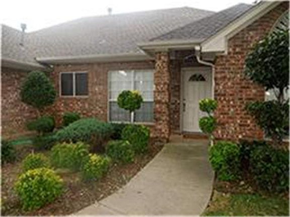 Well kept and landscaped nicely.