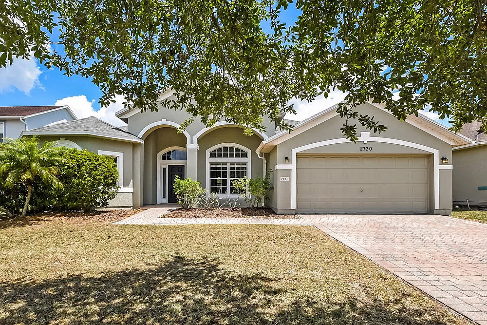 4 bed, 3.0 bath, 2260 sqft, $3,190 — Photo 1