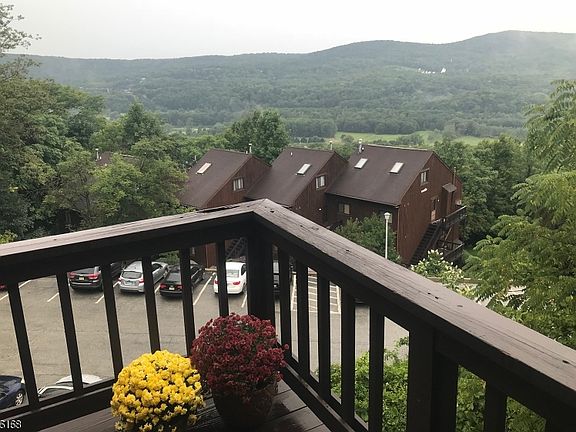 3rd image of 4 Big Sky Dr Unit 10