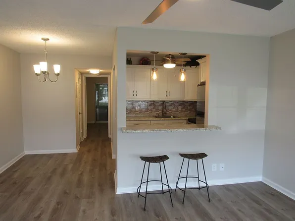 169 Oakridge Cir #L, Deerfield Beach, FL 33442