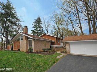 8200 Stone Trail Dr, Bethesda, MD 20817