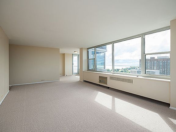 3rd image of 4250 N Marine Dr APT 2116