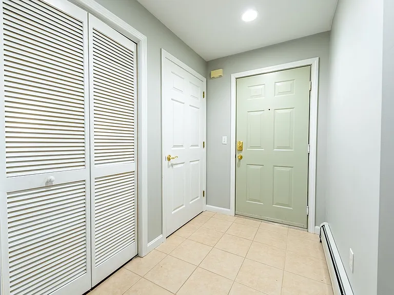1144 North Ave — Photo 7