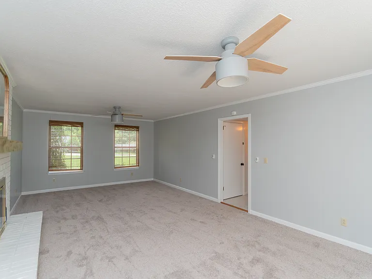 7830 Cove Ridge Dr — Photo 30