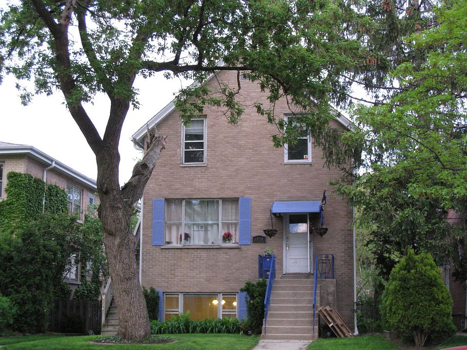 1st image of 1009 Wesley Ave Basement 4