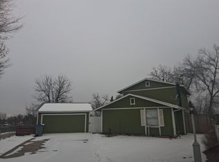 905 Marmot Ct, Longmont, CO 80504