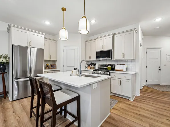 1307 Randolph Ave, Saint Paul, MN 55105