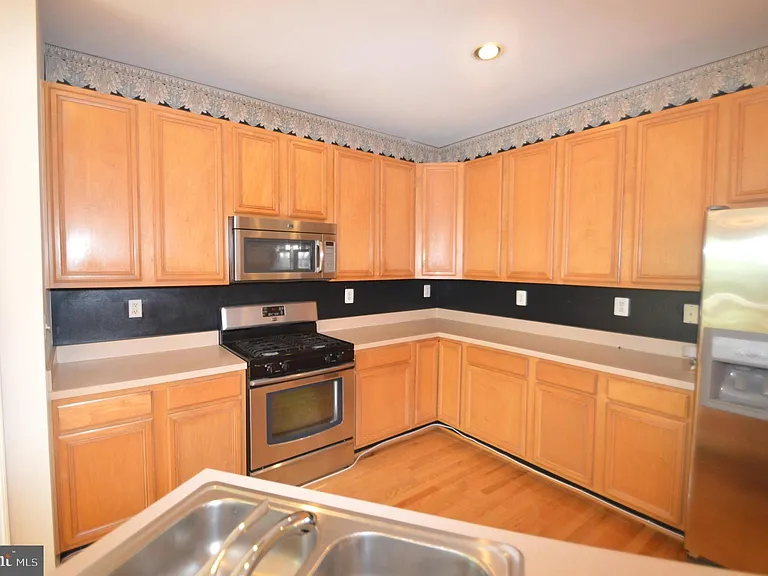 4209 Trumbo Ct — Photo 12