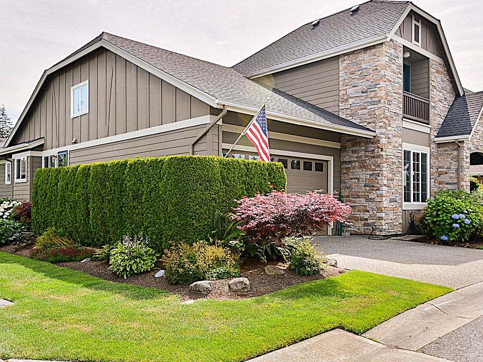 Estate Sized Golf Course Lot