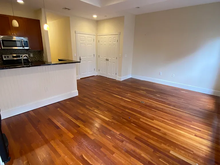 16 Temple St #3 — Photo 3