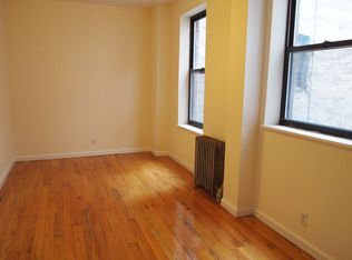 130 W 71st St, New York, NY