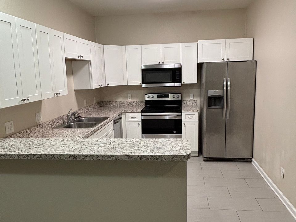 1st image of 2352 Quazar Cir