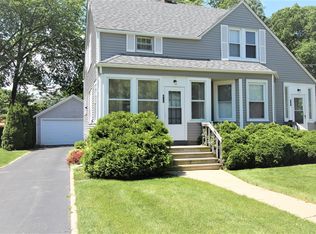 493 Lake St #495, Crystal Lake, IL 60014