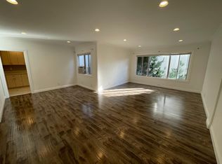 345 N Palm Dr APT 7, Beverly Hills, CA 90210